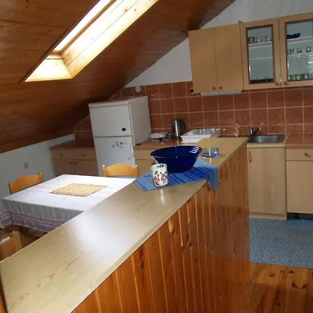 Appartement Marinovic - Two Bedroom With Balcony *