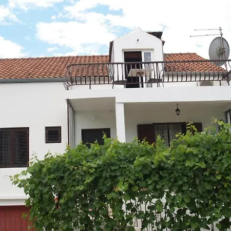 Marinovic - Two Bedroom With Balcony * Doli