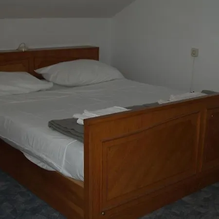 Marinovic - Two Bedroom With Balcony شقة Doli